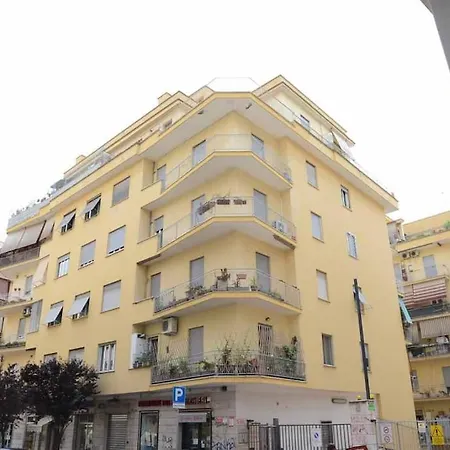 Casa E Per Vacanze Jenner * Rom